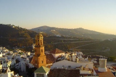 1172619649_competa-at-dusk